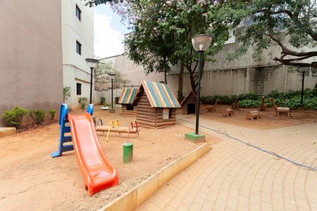 Apartamento para alugar com 68m², 3 quartos e 1 vagaÁrea comum - Playground