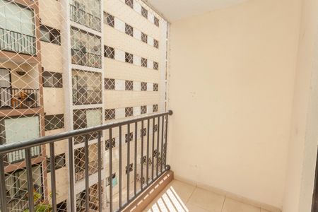 Sacada da Sala de apartamento para alugar com 3 quartos, 68m² em Jardim Umuarama, São Paulo