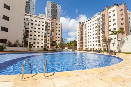 Apartamento para alugar com 68m², 3 quartos e 1 vagaÁrea comum - Piscina