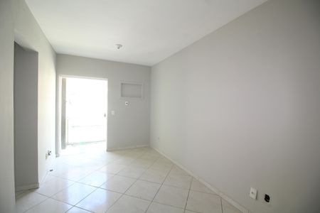 Sala de apartamento à venda com 2 quartos, 50m² em Jacarepaguá, Rio de Janeiro