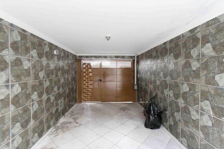 Casa à venda com 193m², 1 quarto e 3 vagas Casa à venda com 193m², 1 quarto e 3 vagasGaragem