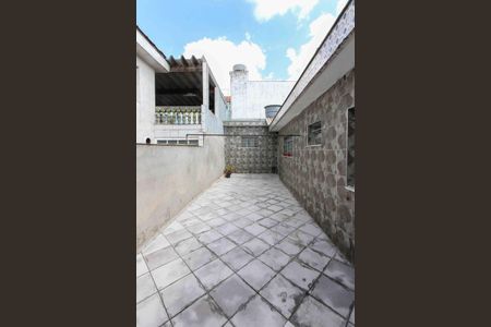 Casa à venda com 193m², 1 quarto e 3 vagas Casa à venda com 193m², 1 quarto e 3 vagasGaragem