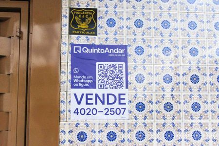 Casa à venda com 193m², 1 quarto e 3 vagas Casa à venda com 193m², 1 quarto e 3 vagasPlaca