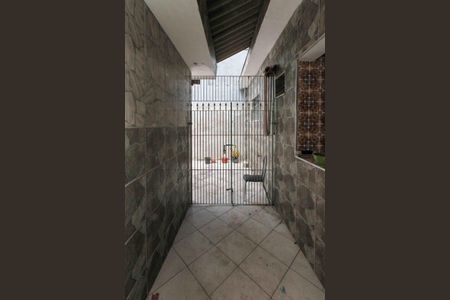 Casa à venda com 193m², 1 quarto e 3 vagas Casa à venda com 193m², 1 quarto e 3 vagasQuintal