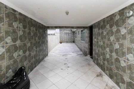 Casa à venda com 193m², 1 quarto e 3 vagas Casa à venda com 193m², 1 quarto e 3 vagasGaragem