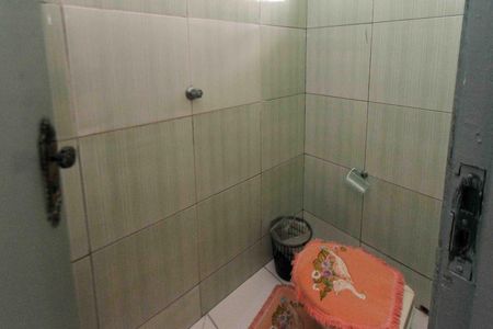 Casa à venda com 193m², 1 quarto e 3 vagas Casa à venda com 193m², 1 quarto e 3 vagasBanheiro de Serviço