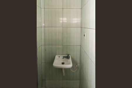 Casa à venda com 193m², 1 quarto e 3 vagas Casa à venda com 193m², 1 quarto e 3 vagasBanheiro de Serviço