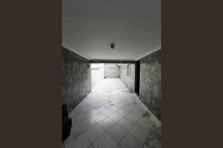 Casa à venda com 193m², 1 quarto e 3 vagas Casa à venda com 193m², 1 quarto e 3 vagasGaragem