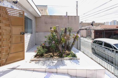 Casa à venda com 193m², 1 quarto e 3 vagas Casa à venda com 193m², 1 quarto e 3 vagasFrente Casa