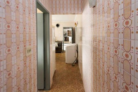 Casa à venda com 193m², 1 quarto e 3 vagas Casa à venda com 193m², 1 quarto e 3 vagasCorredor