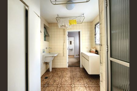 Apartamento à venda com 116m², 3 quartos e 1 vagaÁrea de Serviço