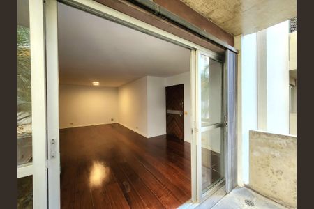 Apartamento à venda com 116m², 3 quartos e 1 vagaVaranda