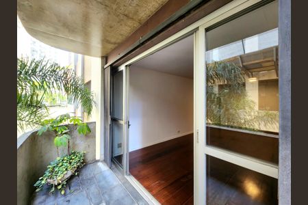 Apartamento à venda com 116m², 3 quartos e 1 vagaVaranda