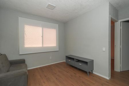 Sala de apartamento para alugar com 2 quartos, 42m² em Sarandi, Porto Alegre