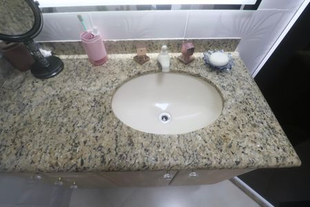 Apartamento para alugar com 180m², 4 quartos e 2 vagas Apartamento para alugar com 180m², 4 quartos e 2 vagasBanheiro Suíte