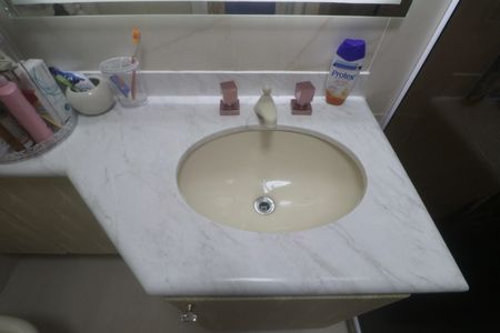 Apartamento para alugar com 180m², 4 quartos e 2 vagas Apartamento para alugar com 180m², 4 quartos e 2 vagasBanheiro Suíte 2