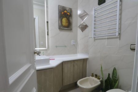 Apartamento para alugar com 180m², 4 quartos e 2 vagas Apartamento para alugar com 180m², 4 quartos e 2 vagasBanheiro Suíte 3