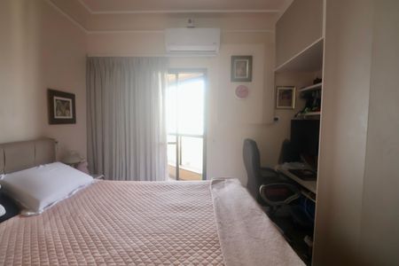 Apartamento para alugar com 180m², 4 quartos e 2 vagas Apartamento para alugar com 180m², 4 quartos e 2 vagasSuíte