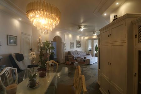 Apartamento para alugar com 180m², 4 quartos e 2 vagas Apartamento para alugar com 180m², 4 quartos e 2 vagasSala