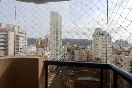 Apartamento para alugar com 180m², 4 quartos e 2 vagas Apartamento para alugar com 180m², 4 quartos e 2 vagasVaranda