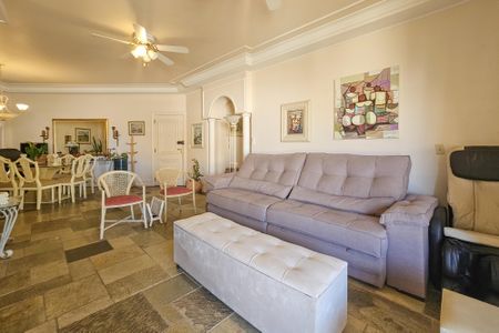 Apartamento para alugar com 180m², 4 quartos e 2 vagas Apartamento para alugar com 180m², 4 quartos e 2 vagasSala