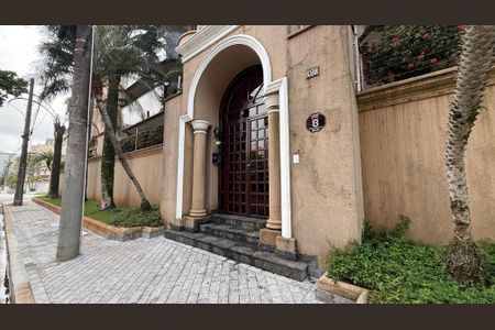 Apartamento para alugar com 180m², 4 quartos e 2 vagas Apartamento para alugar com 180m², 4 quartos e 2 vagasFachada
