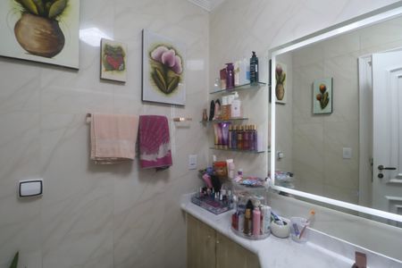 Apartamento para alugar com 180m², 4 quartos e 2 vagas Apartamento para alugar com 180m², 4 quartos e 2 vagasBanheiro Suíte 2