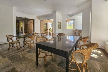 Apartamento para alugar com 180m², 4 quartos e 2 vagas Apartamento para alugar com 180m², 4 quartos e 2 vagasÁrea comum