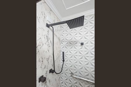 Apartamento para alugar com 180m², 4 quartos e 2 vagas Apartamento para alugar com 180m², 4 quartos e 2 vagasBanheiro da Suíte 1