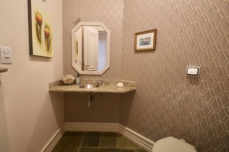 Apartamento para alugar com 180m², 4 quartos e 2 vagas Apartamento para alugar com 180m², 4 quartos e 2 vagasLavabo