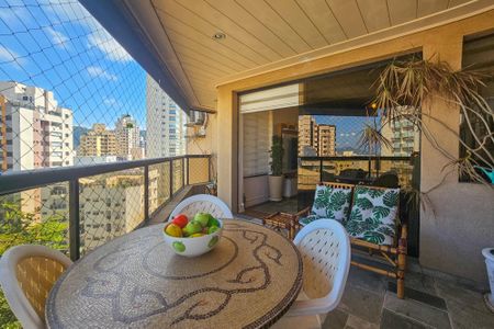 Apartamento para alugar com 180m², 4 quartos e 2 vagas Apartamento para alugar com 180m², 4 quartos e 2 vagasVaranda