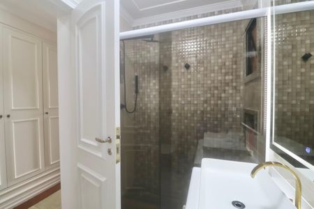 Apartamento para alugar com 180m², 4 quartos e 2 vagas Apartamento para alugar com 180m², 4 quartos e 2 vagasBanheiro Suíte 3