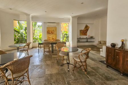 Apartamento para alugar com 180m², 4 quartos e 2 vagas Apartamento para alugar com 180m², 4 quartos e 2 vagasÁrea comum