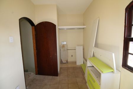 Casa para alugar com 100m², 3 quartos e 2 vagasQuarto 2