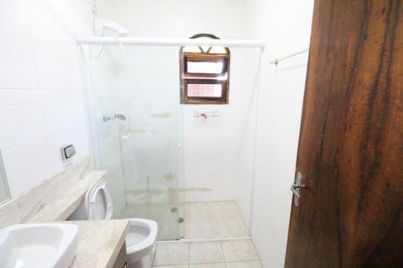 Casa para alugar com 100m², 3 quartos e 2 vagasBanheiro