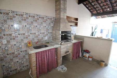 Casa para alugar com 100m², 3 quartos e 2 vagasÁrea de Serviço