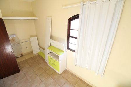 Casa para alugar com 100m², 3 quartos e 2 vagasQuarto 2