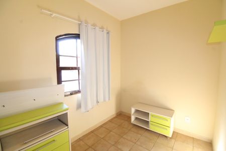 Casa para alugar com 100m², 3 quartos e 2 vagasQuarto 2