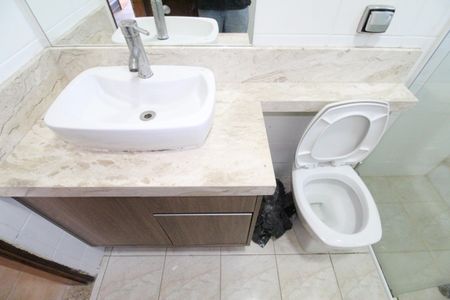 Casa para alugar com 100m², 3 quartos e 2 vagasBanheiro