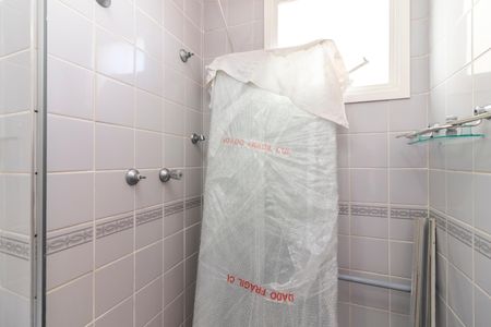 Apartamento à venda com 50m², 2 quartos e 1 vaga Apartamento à venda com 50m², 2 quartos e 1 vagaBanheiro da Suíte