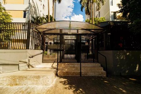 Apartamento para alugar com 62m², 3 quartos e 1 vagaFachada