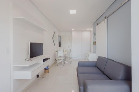 Sala de casa para alugar com 1 quarto, 38m² em Jardim Paulistano, São Paulo