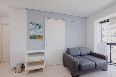 Sala de casa para alugar com 1 quarto, 38m² em Jardim Paulistano, São Paulo
