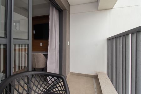 Studio para alugar com 25m², 0 quarto e sem vaga Studio para alugar com 25m², 0 quarto e sem vagaVaranda