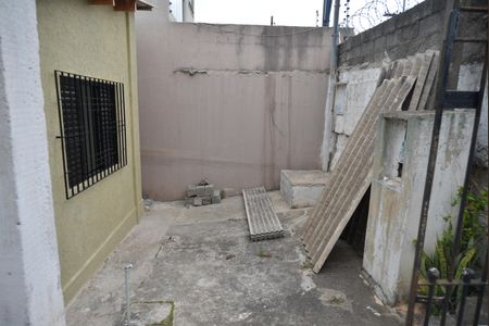 Casa à venda com 294m², 2 quartos e 6 vagasQuintal
