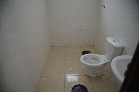 Casa à venda com 294m², 2 quartos e 6 vagasBanheiro Social