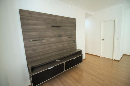 Apartamento para alugar com 63m², 2 quartos e 1 vagaSala