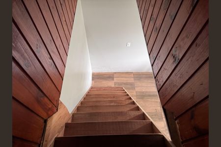 Casa à venda com 400m², 1 quarto e 1 vagaEscada