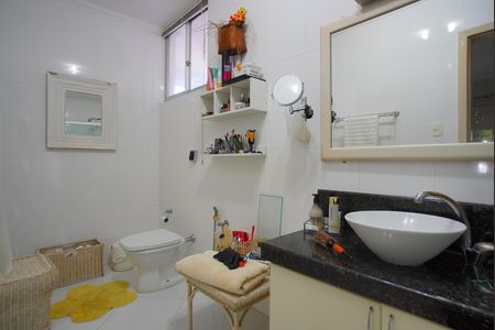 Apartamento para alugar com 230m², 4 quartos e 2 vagasBanheiro da Suíte