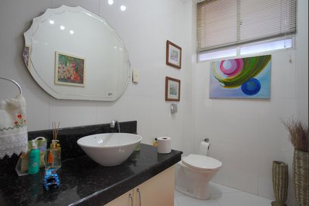 Apartamento para alugar com 230m², 4 quartos e 2 vagasLavabo